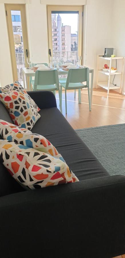 Ferienwohnung 5Min Walk From Subway Station & Free Parking Lissabon Exterior foto